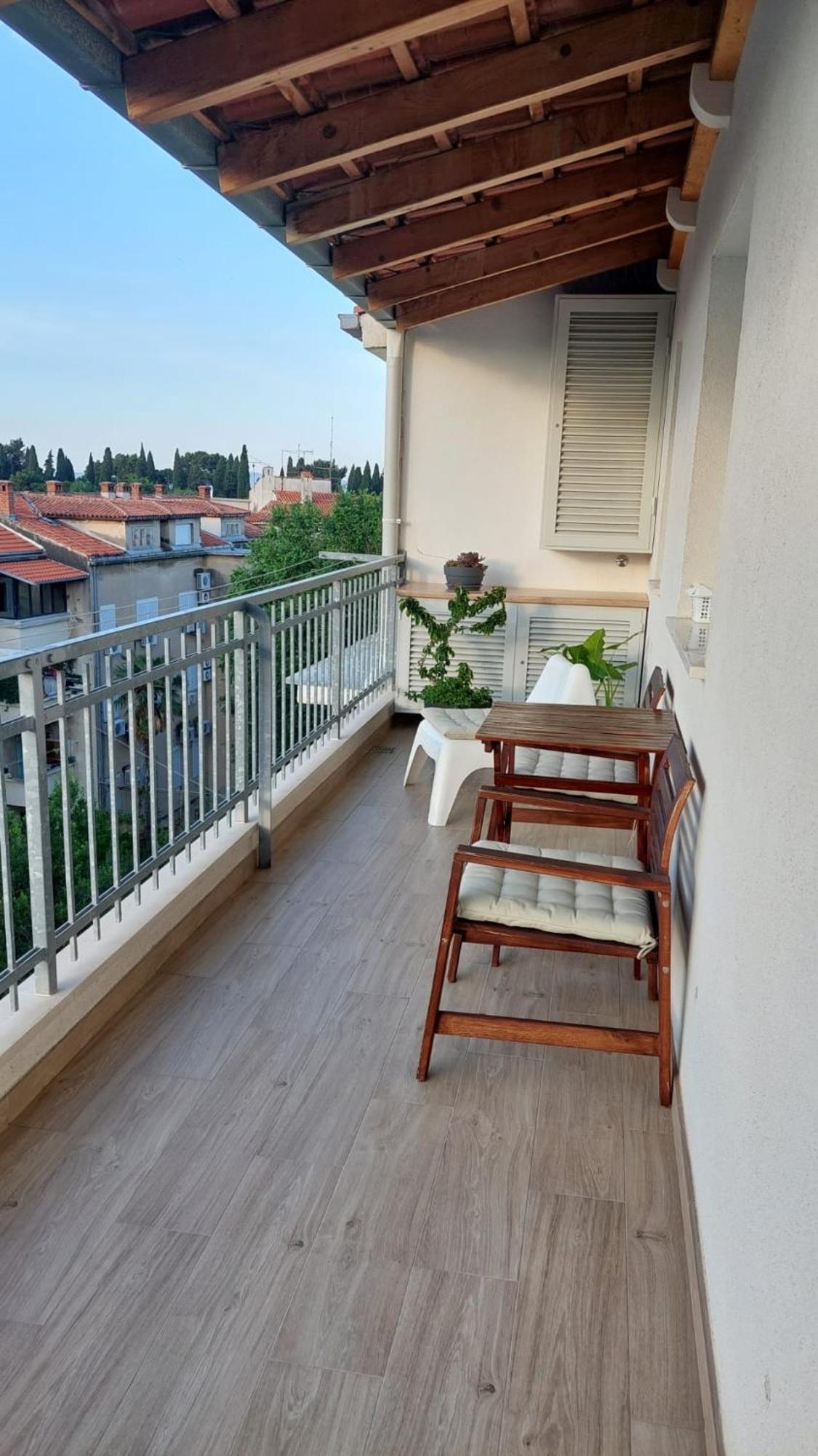 Skenza'S Loft Near Beach And City Center Сплит Екстериор снимка